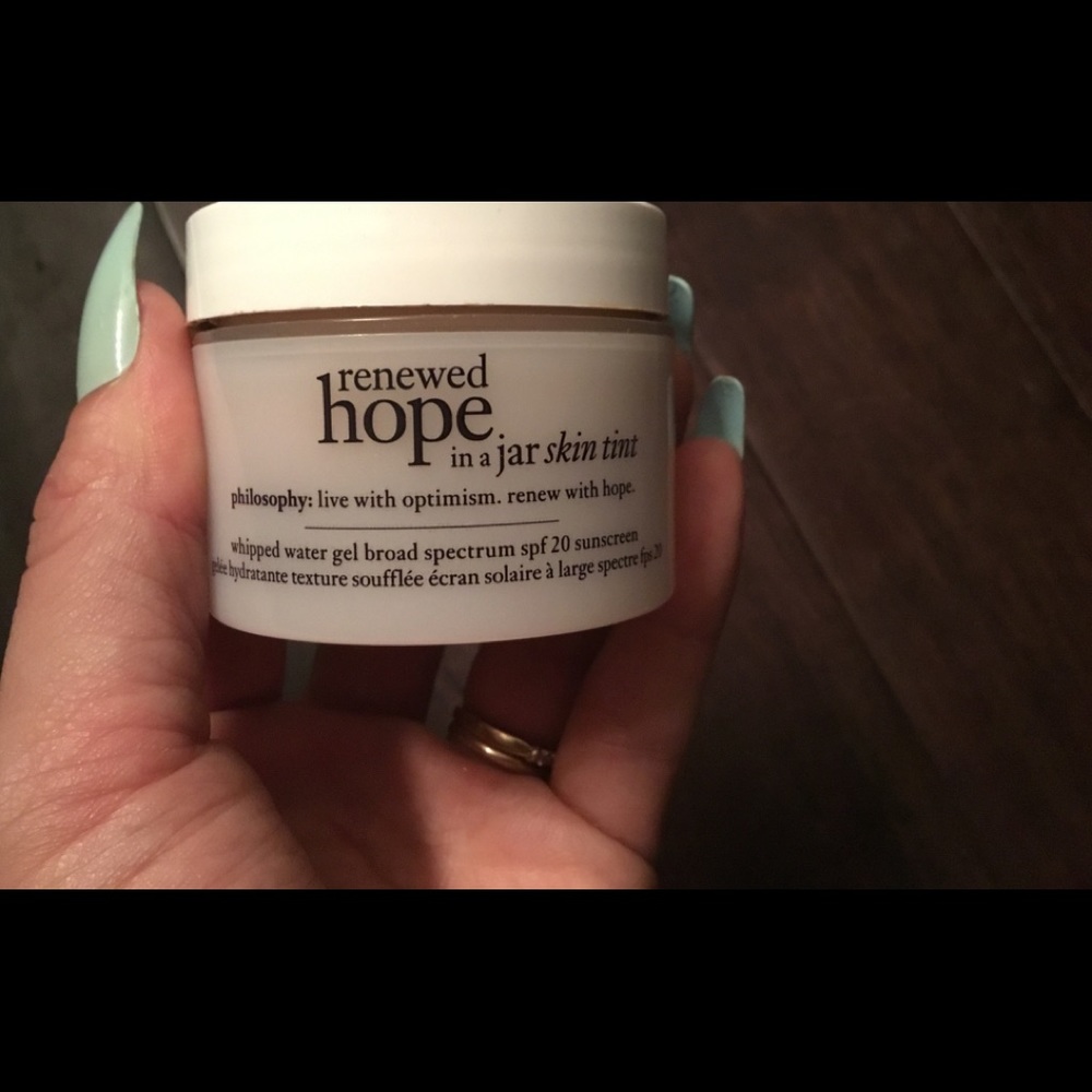 COPY - Philosophy Renewed hope in a jar skin tint